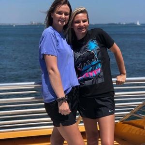 Meet your Posher, Julia